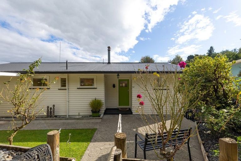 Photo of property in 97 Tosswill Road, Tahunanui, Nelson, 7011