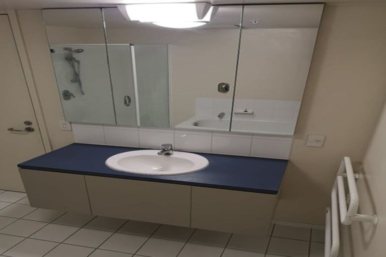 Photo of property in 21 Cambridge Terrace, Christchurch Central, Christchurch, 8013