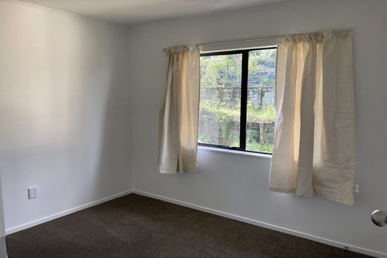 Photo of property in 11 Amerce Place, Highland Park, Auckland, 2010