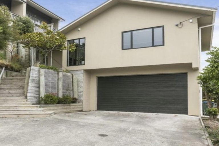 Photo of property in 16 View Road, Titahi Bay, Porirua, 5022