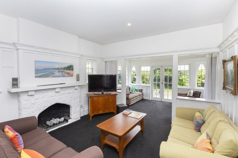 Photo of property in 55 Kotare Street, Fendalton, Christchurch, 8041