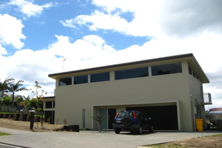 Photo of property in 27 Island View Drive, Gulf Harbour, Whangaparaoa, 0930