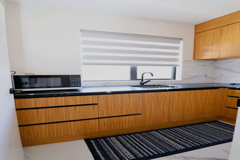 Photo of property in 13 Port Way, Rosehill, Papakura, 2113