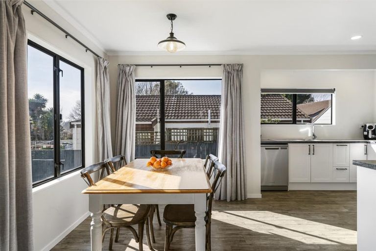 Photo of property in 4 Bishoprick Crescent, Te Puke, 3119