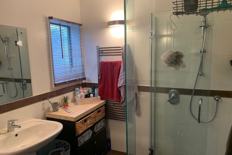 Photo of property in 1/39 Brigantine Drive, Beach Haven, Auckland, 0626