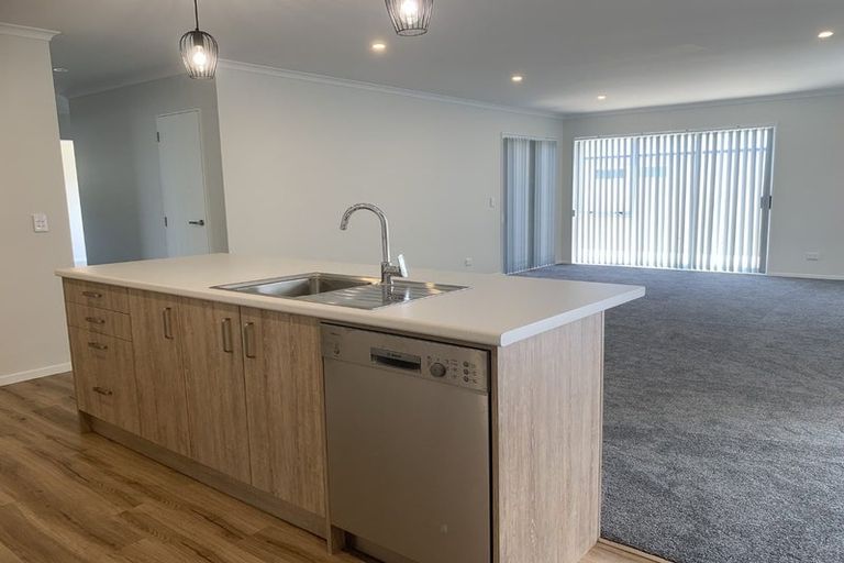 Photo of property in 28c Sussex Street, Levin, 5510