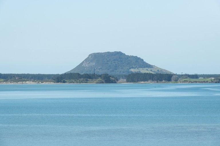 Photo of property in 69 Harbour View Road, Omokoroa, 3114