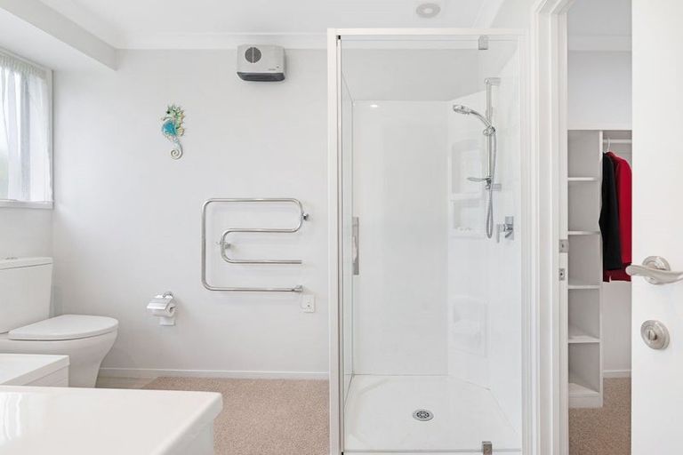 Photo of property in 1/61 Colombo Street, Cashmere, Christchurch, 8022