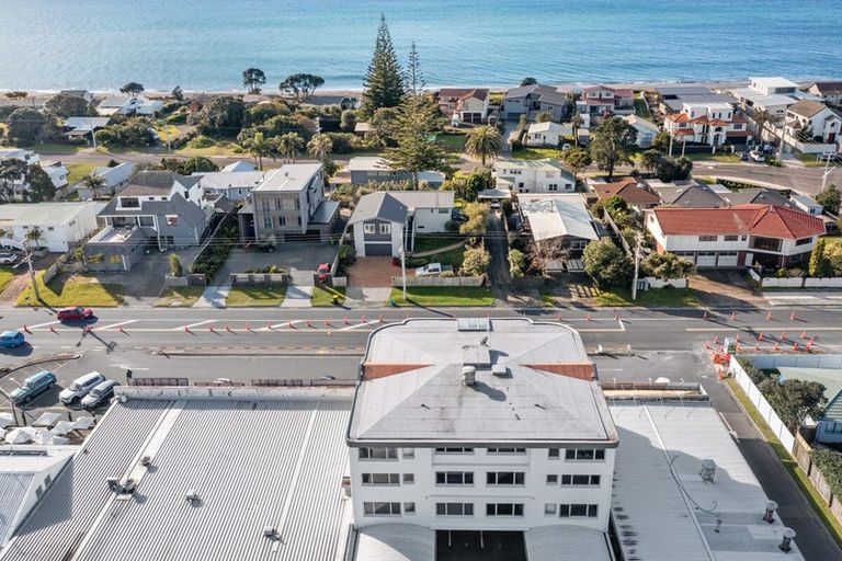 Photo of property in 6/1086 Papamoa Beach Road, Papamoa Beach, Papamoa, 3118