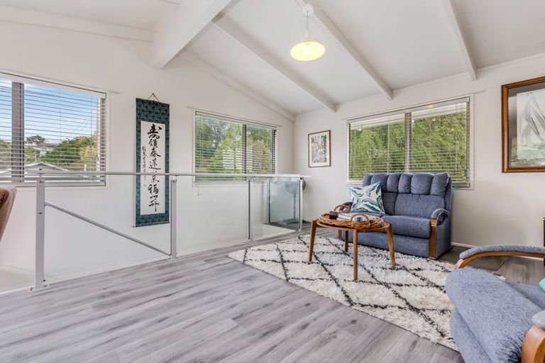 Photo of property in 11 Bays Road, Orere Point, Papakura, 2585