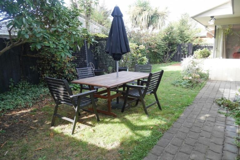 Photo of property in 1/3 Centaurus Road, Cashmere, Christchurch, 8022