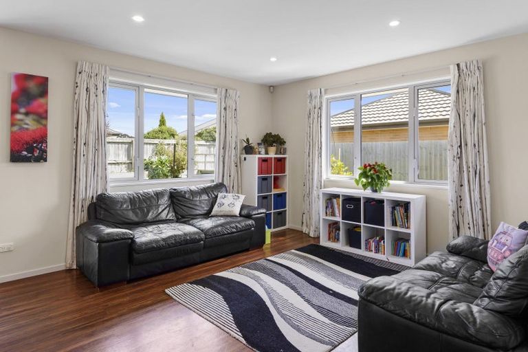 Photo of property in 7 Oakdene Place, Halswell, Christchurch, 8025