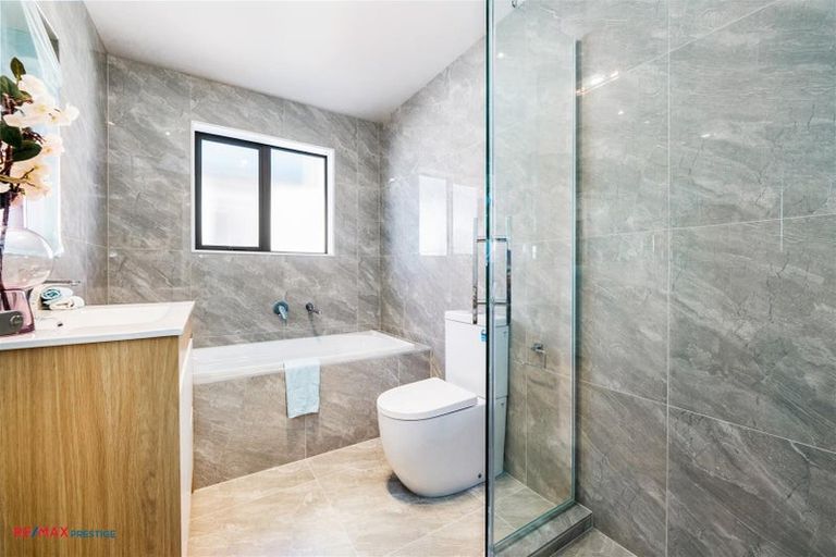 Photo of property in 19 Woven Place, Karaka, Papakura, 2113