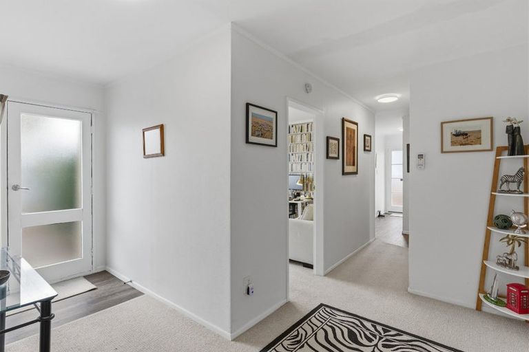 Photo of property in 49a Olive Terrace, Paraparaumu Beach, Paraparaumu, 5032