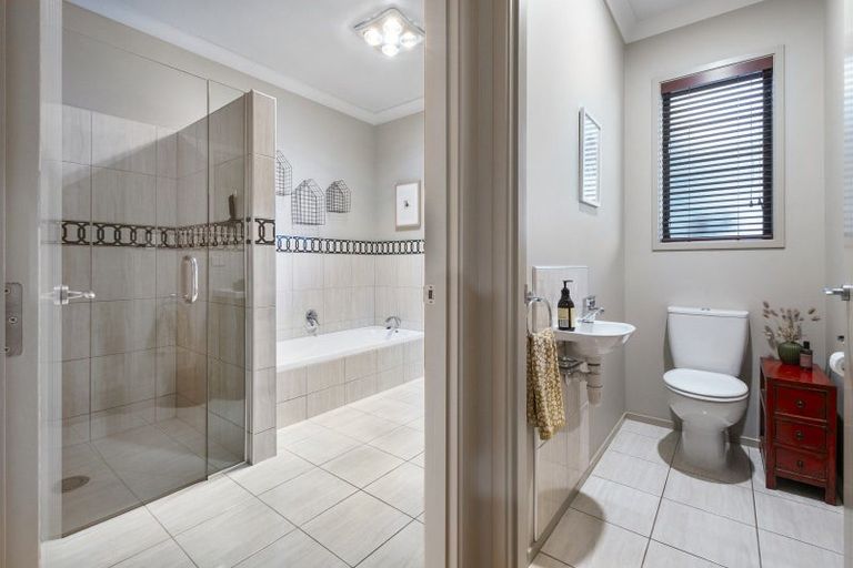 Photo of property in 70 Kakariki Road, Marton, 4787