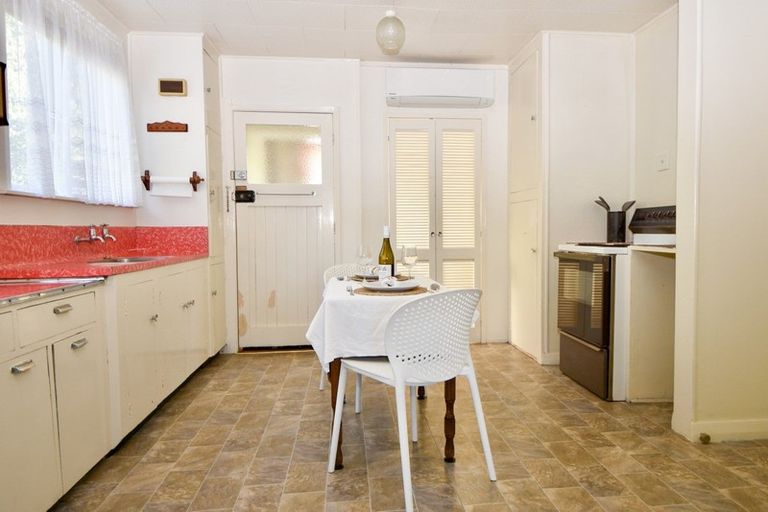 Photo of property in 41 Rhodes Street, Carterton, 5713