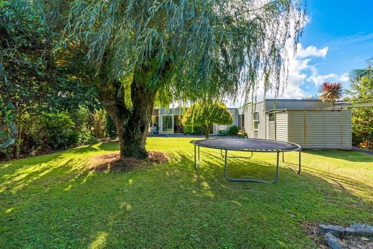 Photo of property in 5 Fairway Drive, Te Kamo, Whangarei, 0112