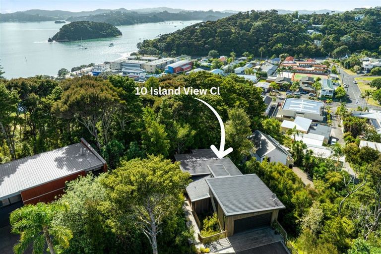Photo of property in 10 Island View Close, Paihia, 0200