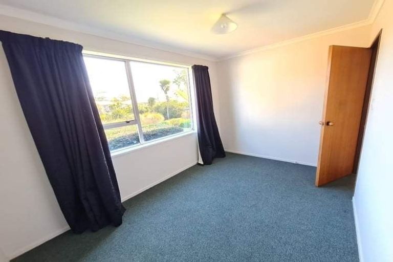 Photo of property in 19 Stacey Place, Woolston, Christchurch, 8062