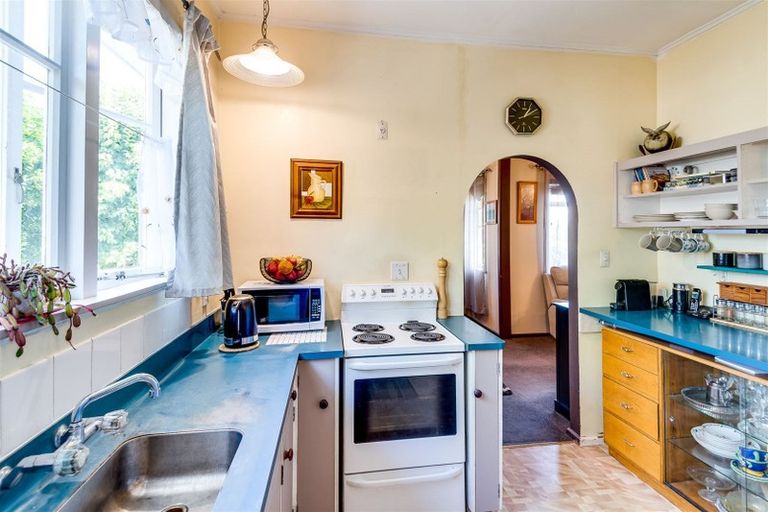 Photo of property in 10 Menin Road, Onekawa, Napier, 4110