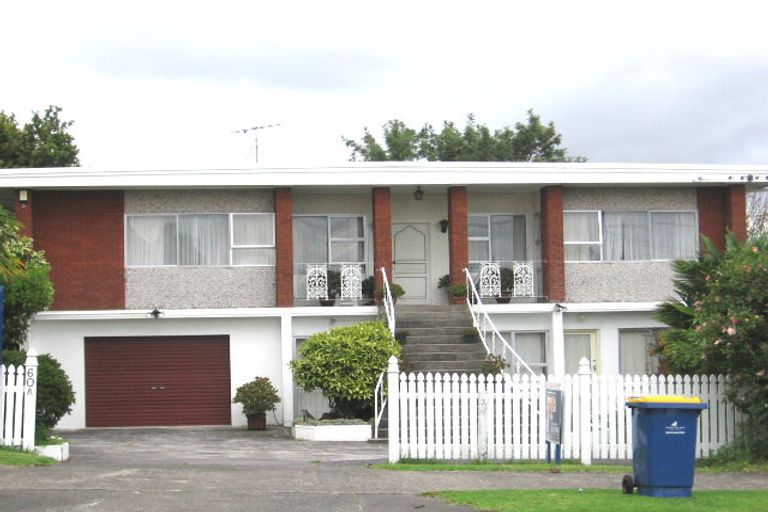 Photo of property in 60b Te Atatu Road, Te Atatu South, Auckland, 0610