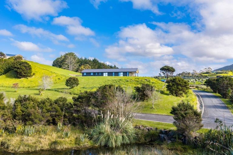 Photo of property in 10 Lakeview Lane, Mangawhai, 0573