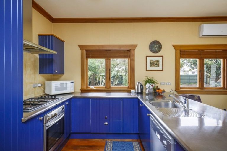 Photo of property in 10 Miro Street, Takaro, Palmerston North, 4410