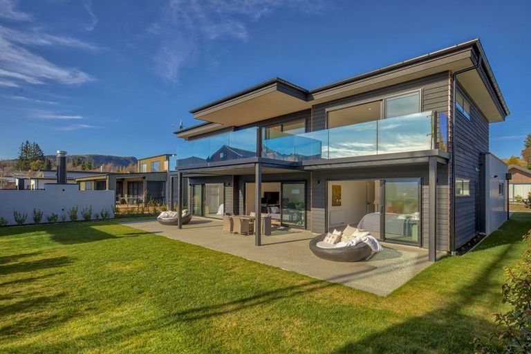 Photo of property in 6 Primary Lane, Wanaka, 9305