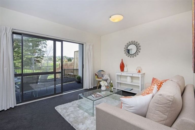 Photo of property in 42/21 Armoy Drive, East Tamaki, Auckland, 2016