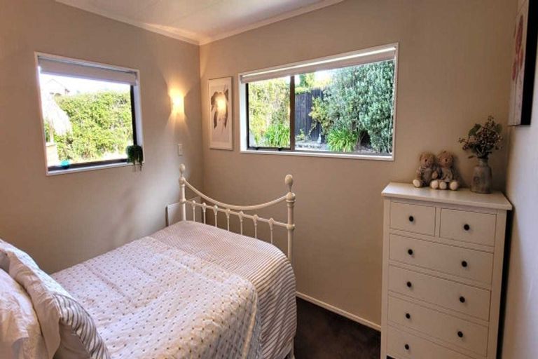 Photo of property in 82 Mchardy Street, Havelock North, 4130