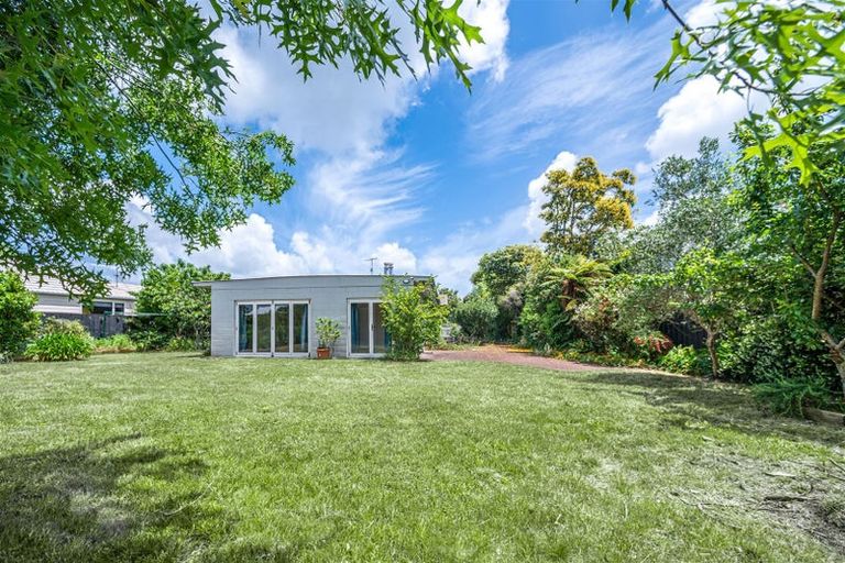 Photo of property in 34 Te Kanawa Crescent, Henderson, Auckland, 0610