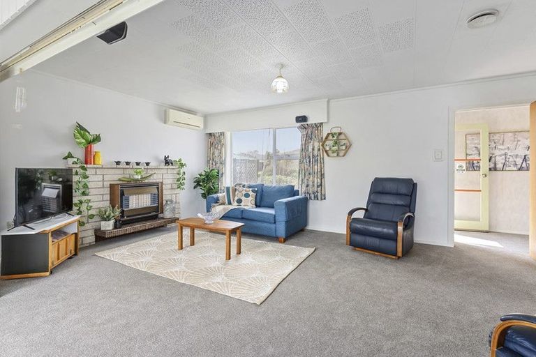 Photo of property in 7 Silby Street, Waitara, 4320