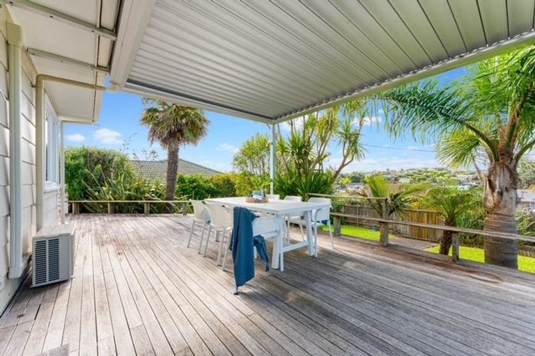 Photo of property in 34 Bay Street, Red Beach, 0932