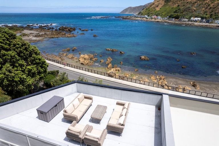 Photo of property in 12 Owhiro Bay Parade, Owhiro Bay, Wellington, 6023