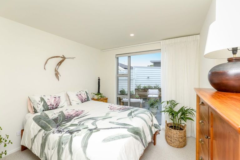 Photo of property in 4 Mackillop Way, Brooklands, New Plymouth, 4310