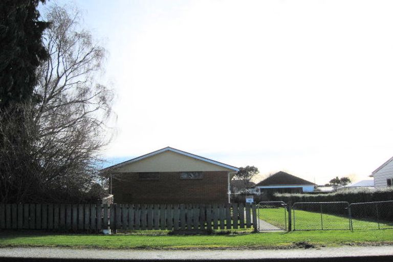 Photo of property in 48 Home Street, Winton, 9720