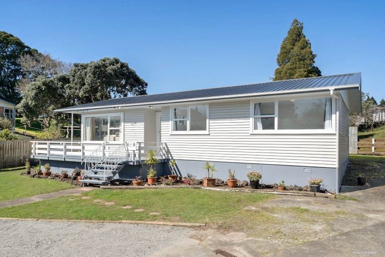 Photo of property in 70 Holly Street, Avondale, Auckland, 1026