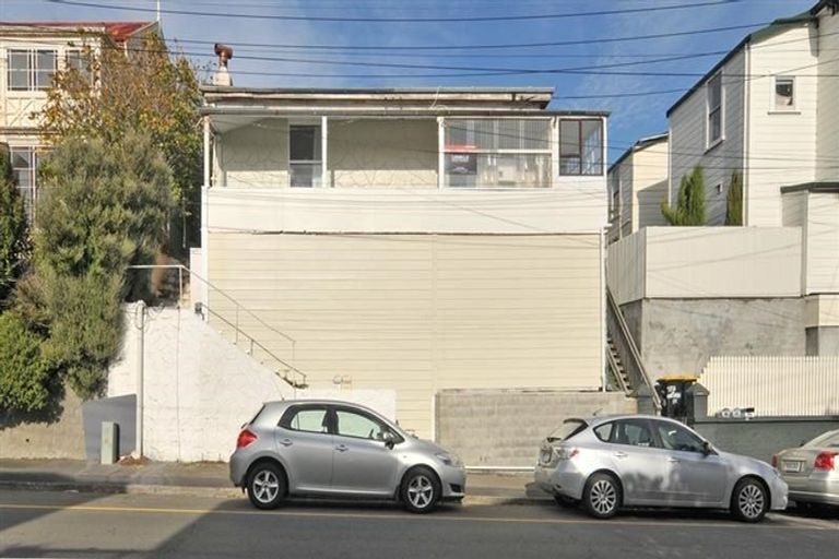Photo of property in 54 Pirie Street, Mount Victoria, Wellington, 6011