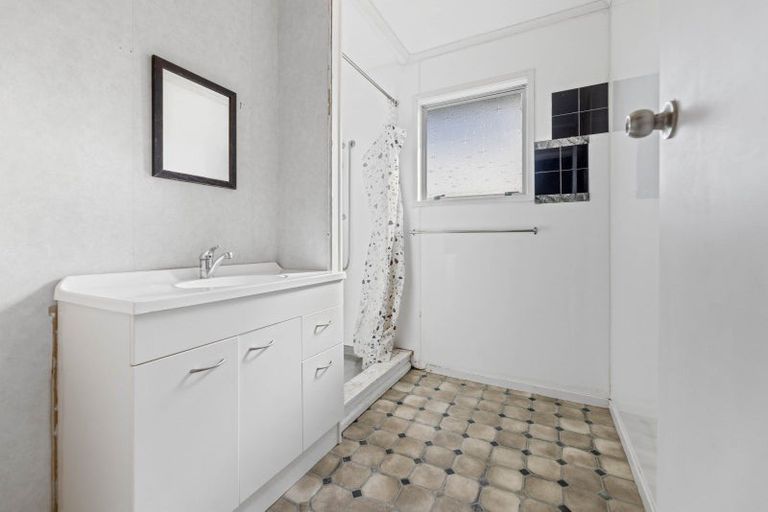 Photo of property in 15 Wairoa Place, Tokoroa, 3420