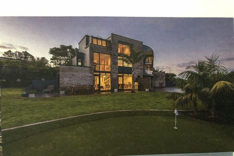 Photo of property in 26 Marama Street, Castor Bay, Auckland, 0620