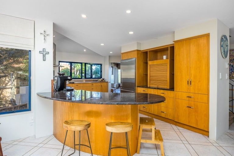 Photo of property in 82 Hadfield Street, Beach Haven, Auckland, 0626