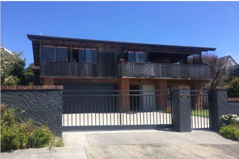 Photo of property in 1/9 Whitby Crescent, Mairangi Bay, Auckland, 0630