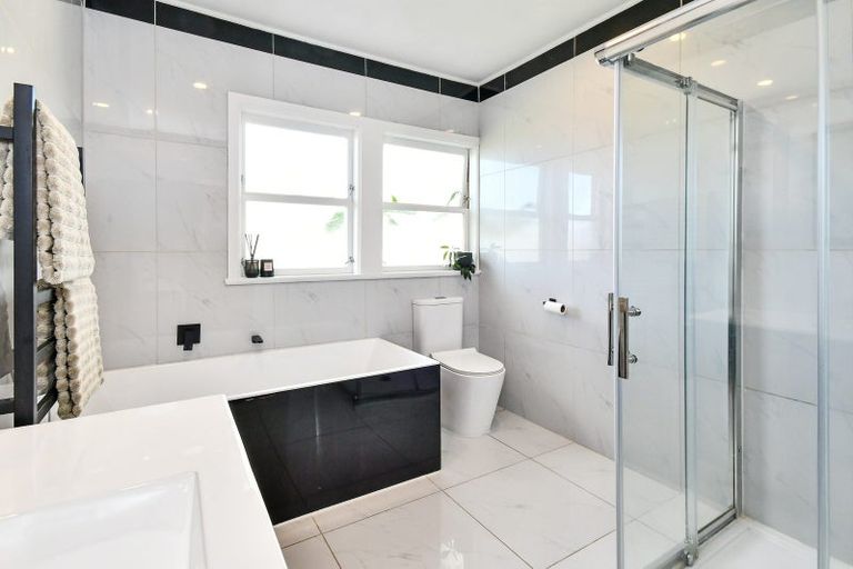 Photo of property in 15 Les Marston Place, Pukekohe, 2120