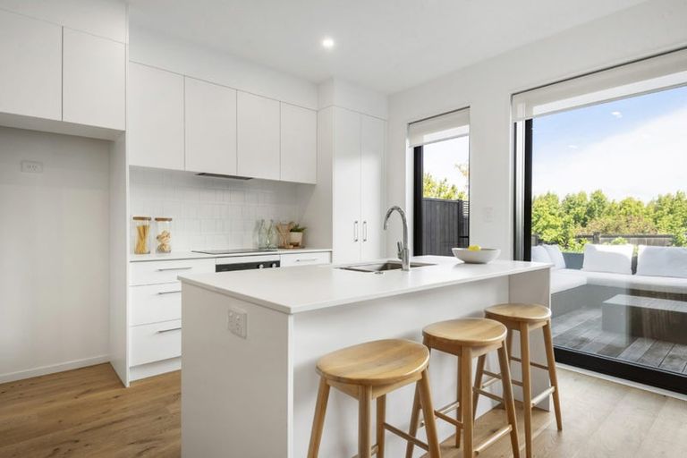 Photo of property in 6 Whetiko Way, Belmont, Auckland, 0622