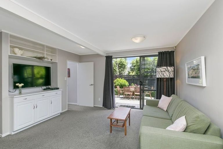 Photo of property in 48a Satara Crescent, Khandallah, Wellington, 6035