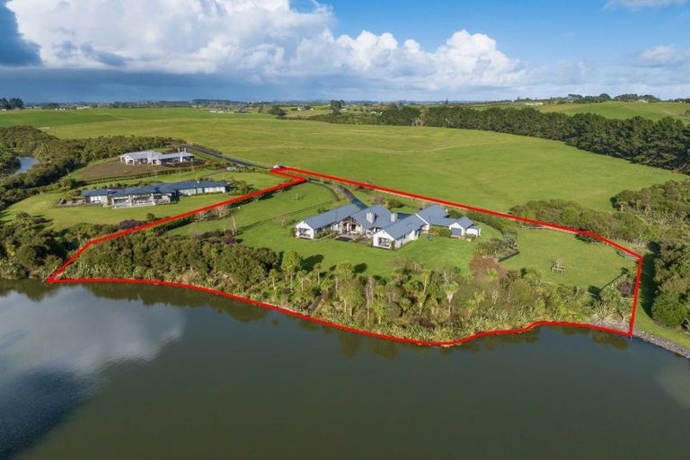 Photo of property in 98 Bushlake Way, Kingseat, Papakura, 2580