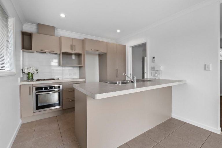 Photo of property in 52 Brooklyn Heights Drive, Kelvin Grove, Palmerston North, 4414