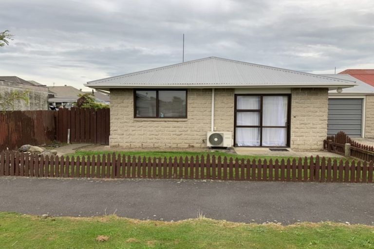 Photo of property in 2b Bird Street, South Dunedin, Dunedin, 9012