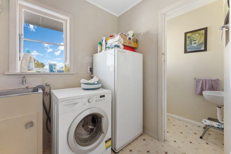 Photo of property in 78 Tararua Road, Levin, 5571