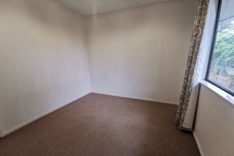 Photo of property in 2/479 Wairakei Road, Burnside, Christchurch, 8053